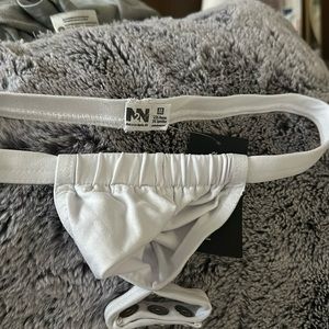 N2N white pouch with built in C ring